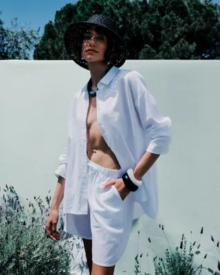 Carissima Leuven HANRO spring summer 2026 medium HANRO 261 W White Essentials 078911 078910 Orea 070808 LT1 Low Res