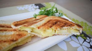 Zoete croque monsieur met appel