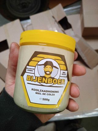 Pot met etiket