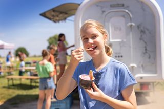 KERSENPLUK HOEVE MATHIEU 100 W VLAAMS 2025 Ateljé D Jan D Hondt 1 G3 A5739