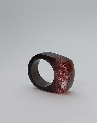 Black red glitter 1